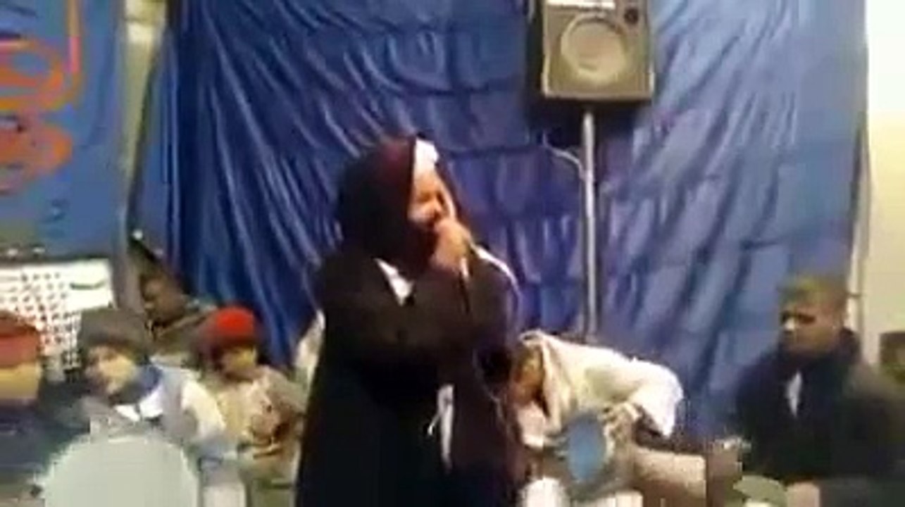 منشد ديني - يحرق ميتين أبوك ياللي ماتصلي عليه !!!