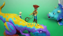 BAYMAX 2.0 rescue Toy Story Woody & Frozen Elsa from DINOSAUR ATTACK ! Disney Big Hero 6 Toys