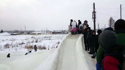 Горка в Тюмени _ Snow hill for children in Russia