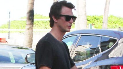 Le piden a Jonathan Cheban que muestre fotos de Saint West