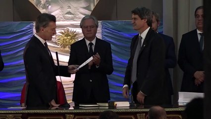 Macri empossa novos ministros