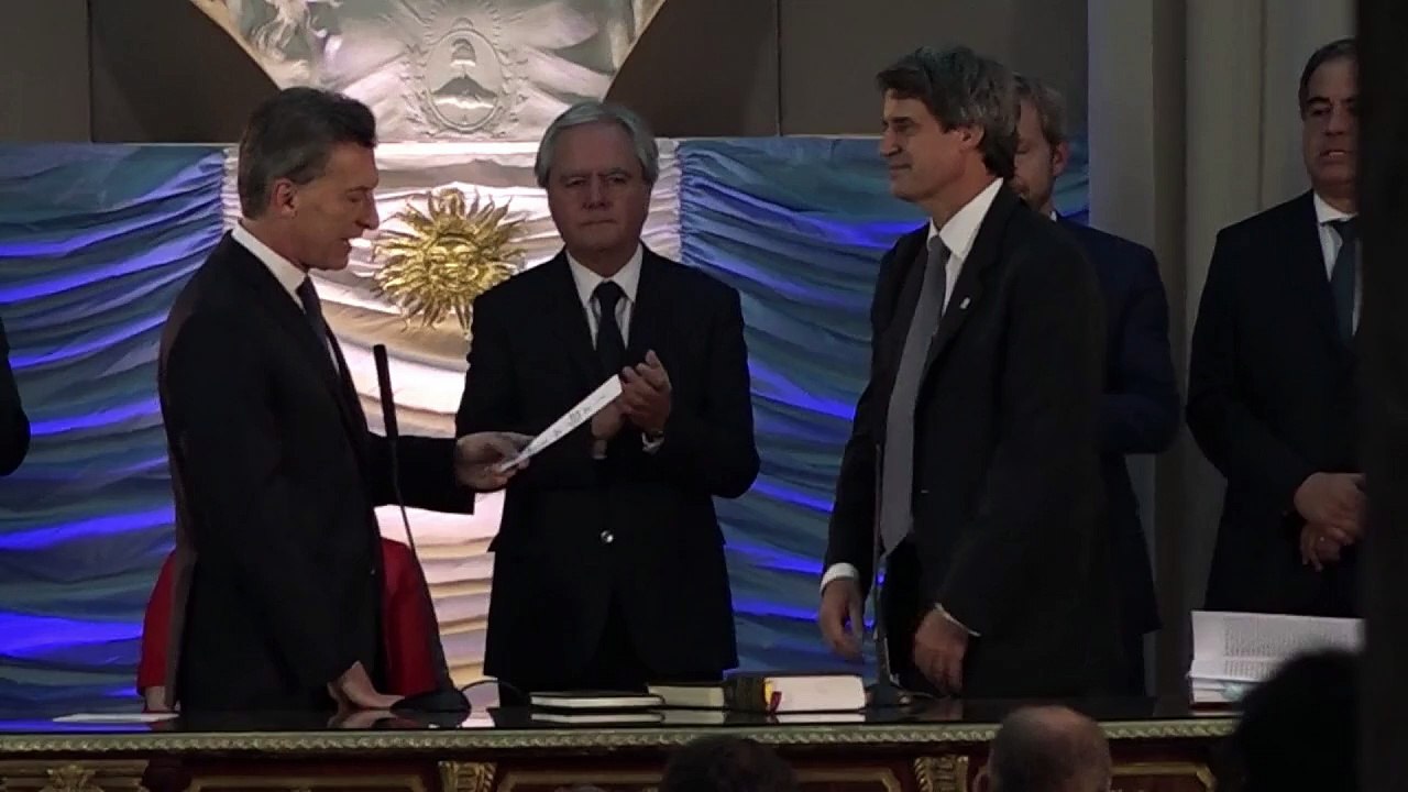 Macri empossa novos ministros