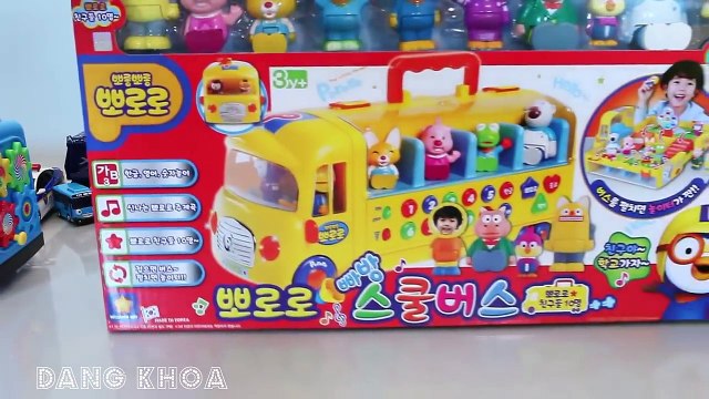 Đồ chơi ô tô cho bé chơi trò chơi với xe ô tô bus đưa đón trẻ em đến trường