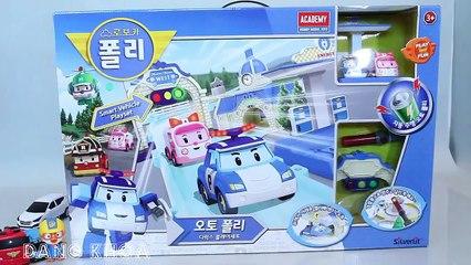 Xe ô tô đồ chơi Robocar Poli có ôtô cảnh sát xe cứu thương đi trên đường phố