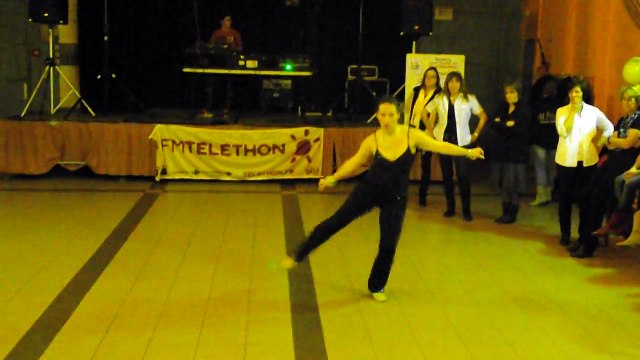 DEMO TELETHON 2015 SAINT BENOIT DE CARMAUX PRESTATION D'AUDREY SUITE