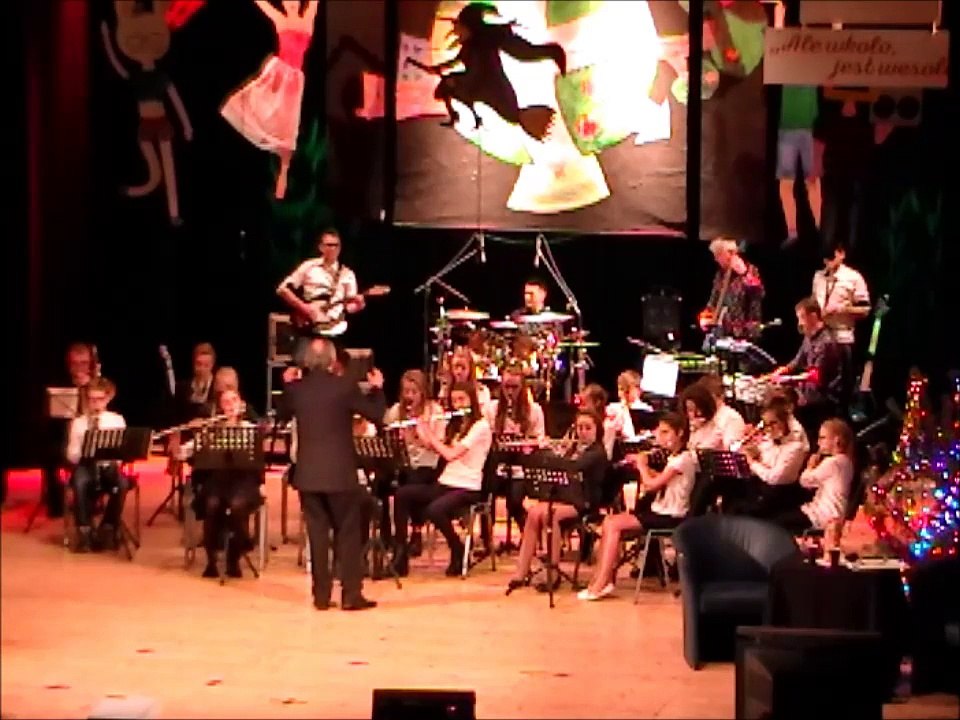 Gwiazdka Serc: Marek Labus, Los Izbos, Pompa Band i uczniowe PSM