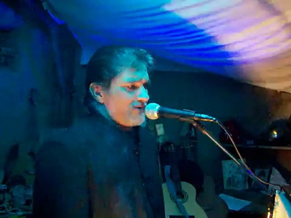 Thierry Chante Maman n'aime pas ma musique Dick Rivers