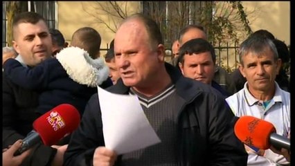 Rruga e Ndroqit. Banorët dhe fermerët në protestë