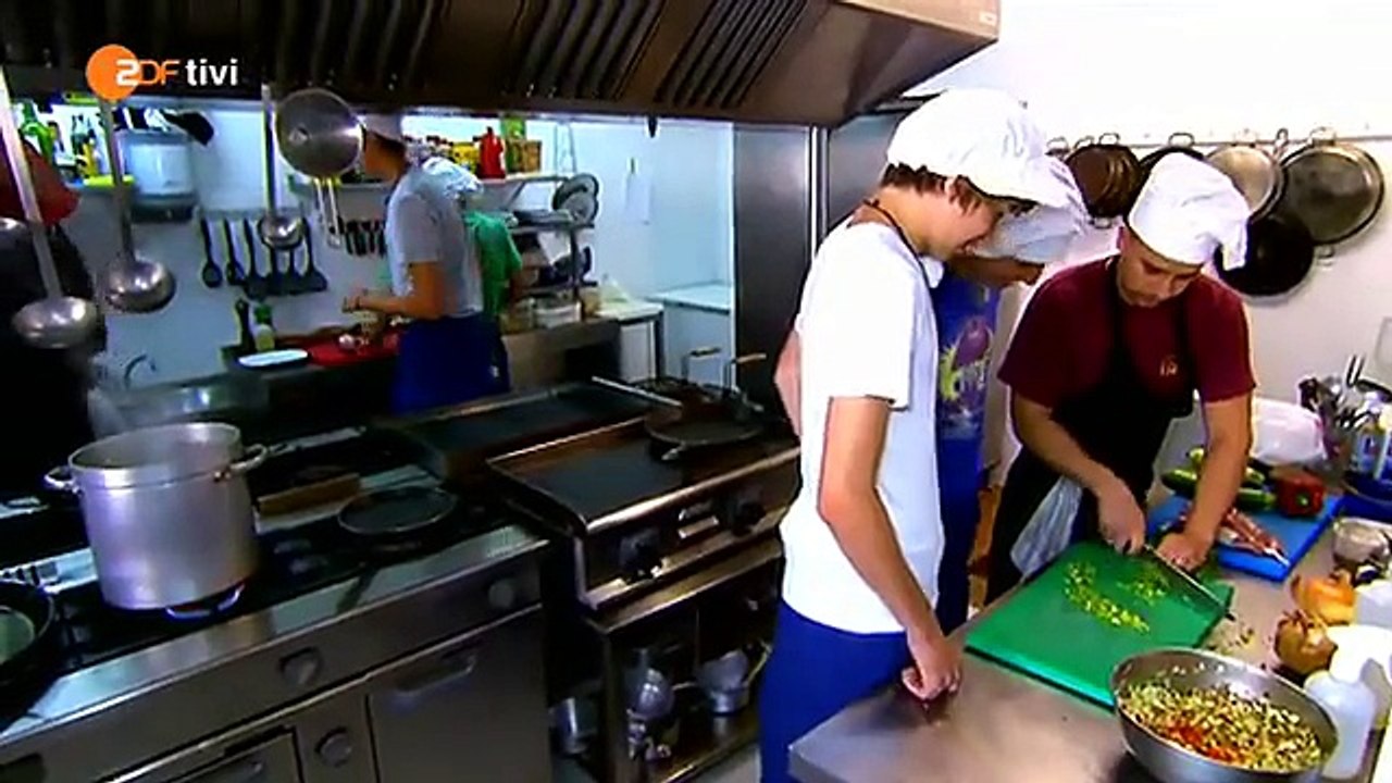 Die Jungs-WG - Paella-Kochkurs