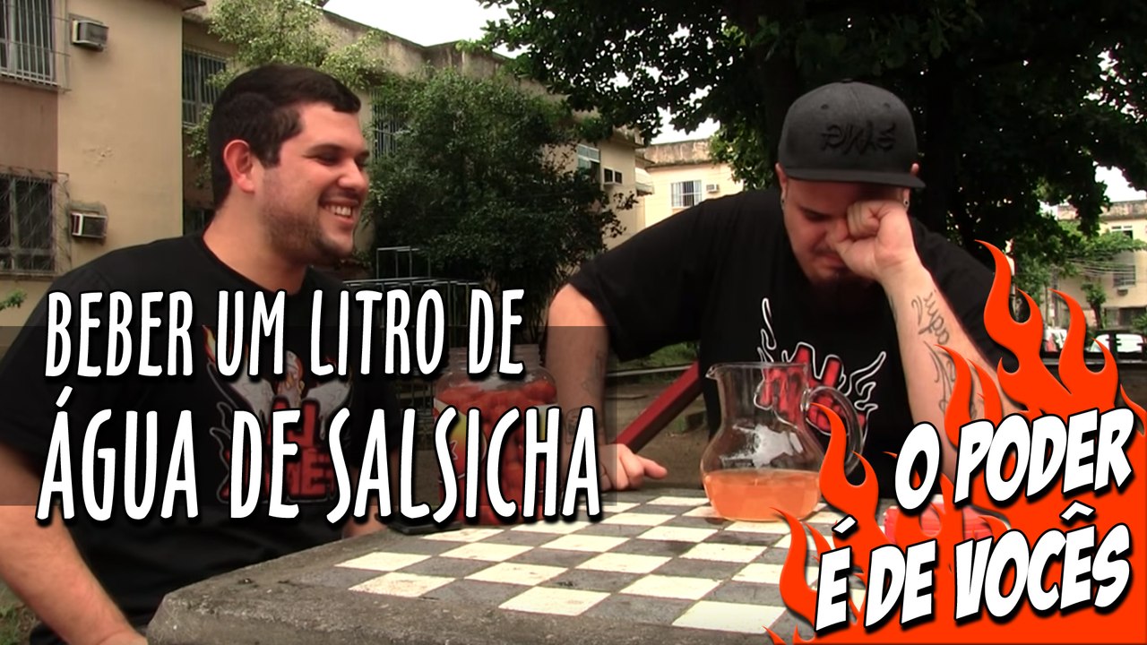 Bebendo água de salsicha