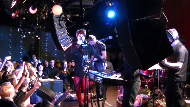 «Дай мне руку» А.Бон (Москва, «16 тонн», 6.12.2015) (Ruth)