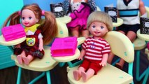 BARBIE CLASSROOM Vintage School Playset Frozen Elsa Teacher   Frozen Kids, Kelly, Chelsea