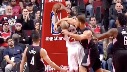 Blake Griffin Elbows Taj Gibson in the Face