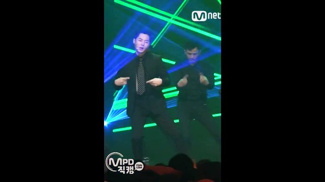 [MPD직캠] 전진 직캠 WOWWOWWOW JUNJIN Fancam @엠카운트다운_150910