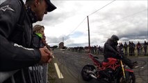 Stunts improviser fête de la moto Cutry 2015