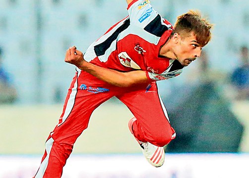 Mohammad Amir All 11 Wickets in BPL 2015 Bowling