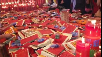 Tradisi Melepas Burung Pipit