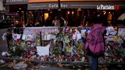 Un mois après les attentats de Paris, l'émotion est toujours aussi forte