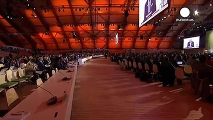 COP21: new draft accord raises hopes of sealing climate deal
