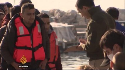 Refugees continue sailing to Europe despite recent deal