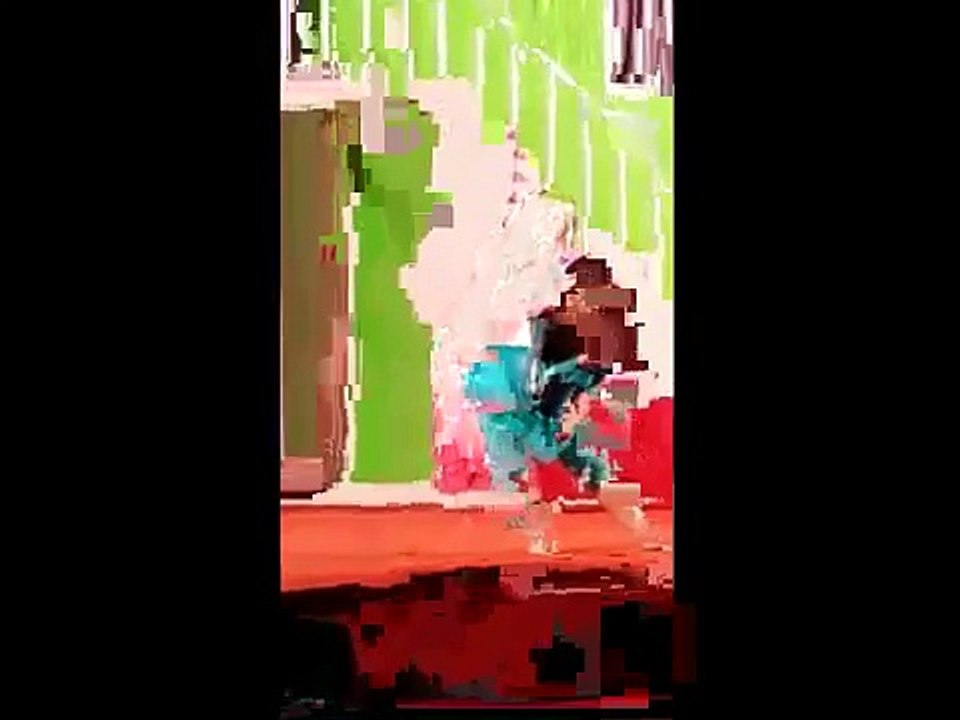 NEW LATEST PAKISTANI ACTRESS  STAGE MUJRA DANCE 2015