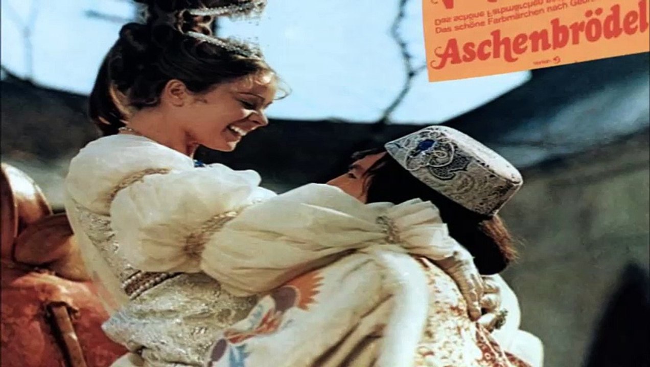 Karel Svoboda - Drei Haselnüsse für Aschenbrödel (Bastard Batucada Borralheira Remix)