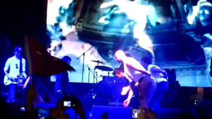 Hande Yener - Sebastian (Mersin Konseri HD)