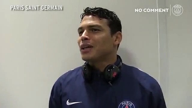 PSG's Thiago Silva enraged by Edinson Cavani as teammate interrupts interview with a hairdryer
