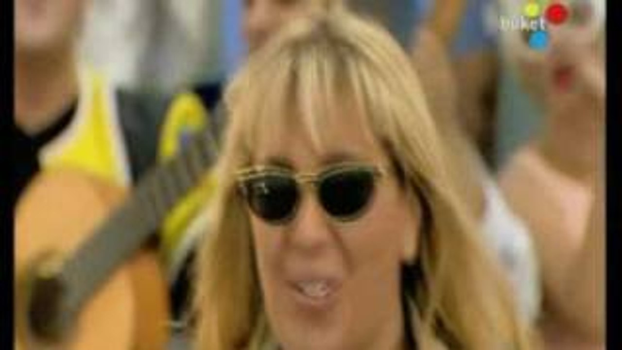 Zerrin Ozer Pasa Gonlum