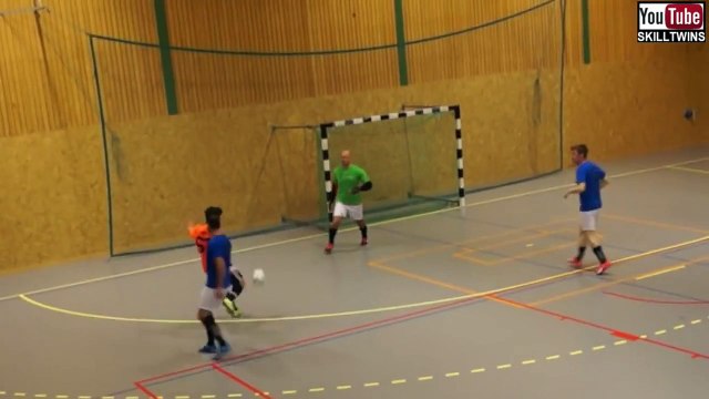 SkillTwins INSANE RAINBOW + NUTMEG Futsal Goal! ★