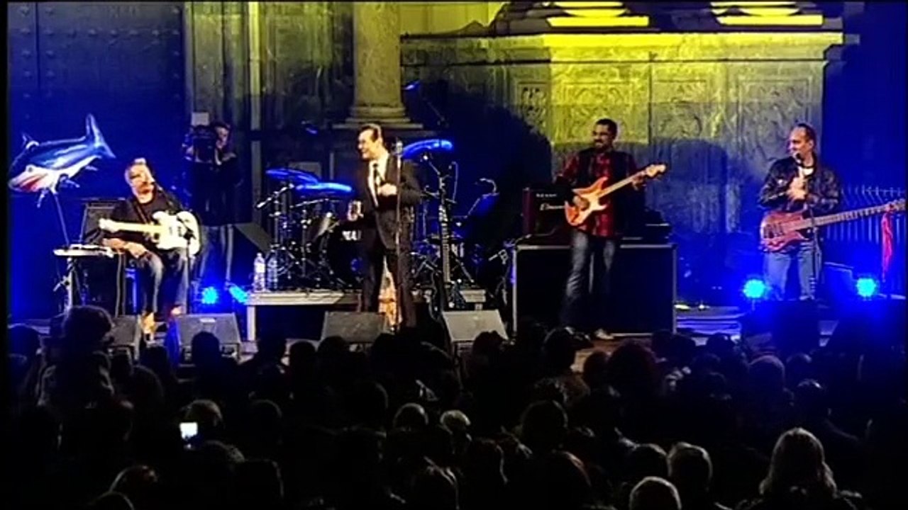 Tennessee EN DIRECTO - Besando A Santa CLAUS (NAVIDAD 2015)
