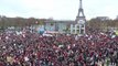 Miles de ecologistas se movilizan en París al final de COP21