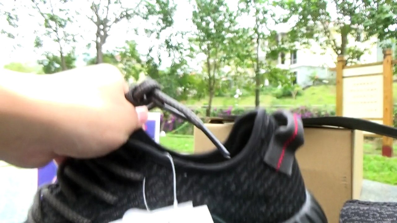 Authentic Adidas Yeezy Boost 350 Low Pirate Black Final Version Review from www.kicksontrade.ru