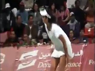 OMG SANIA MIRZA FALL DOWN AND CAMERA SCENE