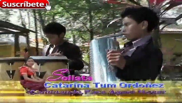 CATARINA TUM ORDOÑEZ CAMINANDO PARA AQUEL HOGAR