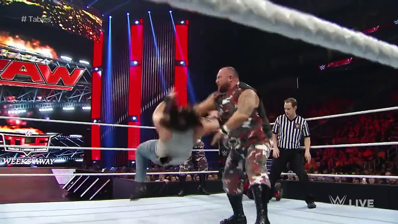 The Dudley Boyz & Tommy Dreamer vs. Braun Strowman, Luke Harper & Erick Rowan: Raw, Nov. 3