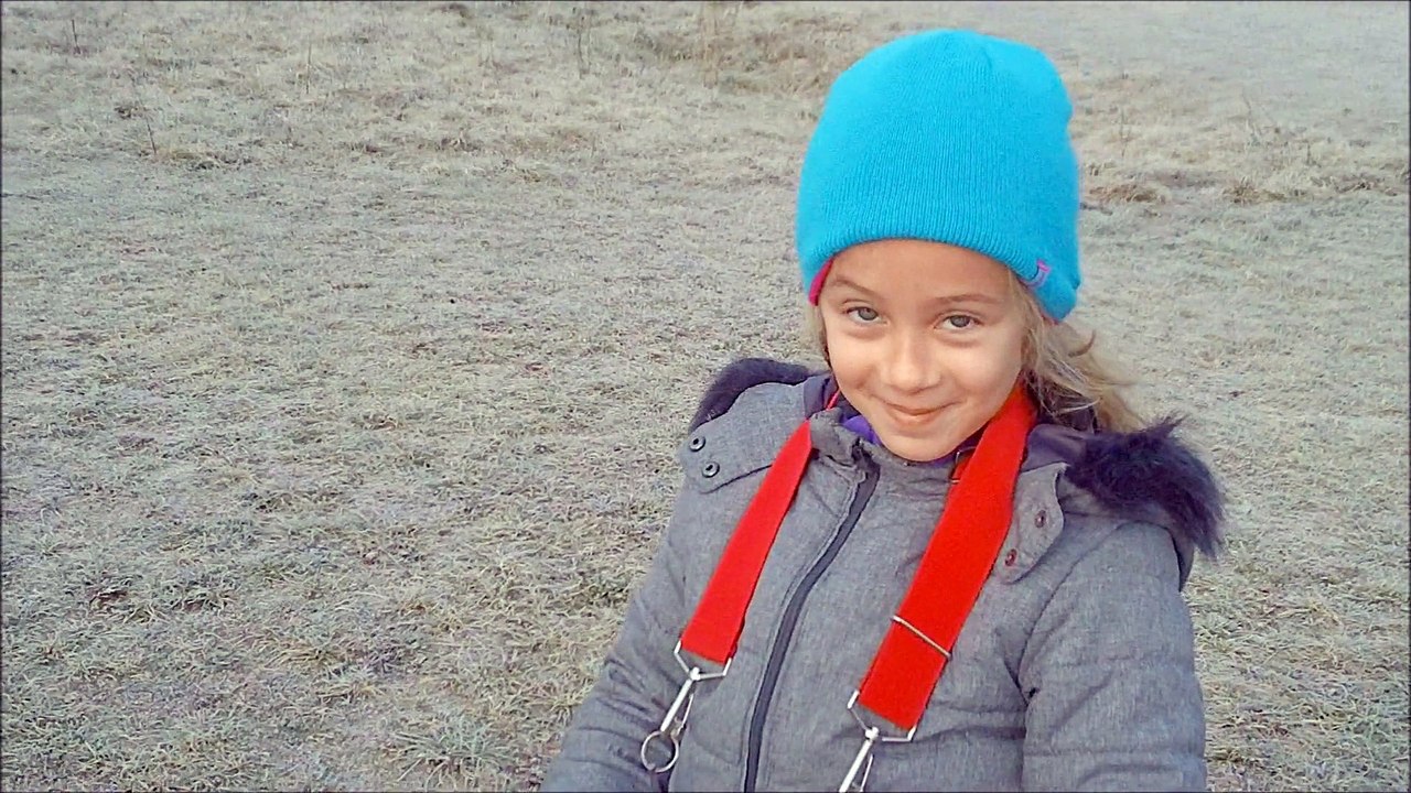 Mai-li premiers vols hélicoptères RC en solo