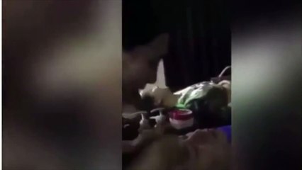 Une esthéticienne filmée en train de cracher sur ses clients