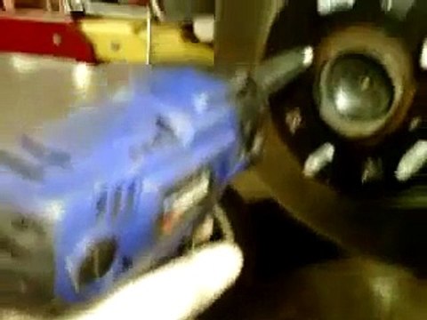 DIY How to install replace front brakes pads Lexus GS300