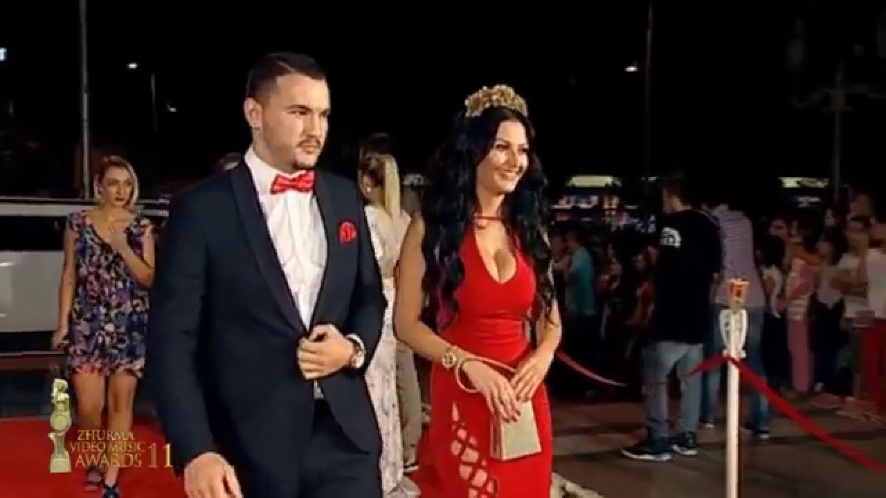 BESA GASHI - ZHURMA VIDEO MUSIC AWARDS 11 (2015)
