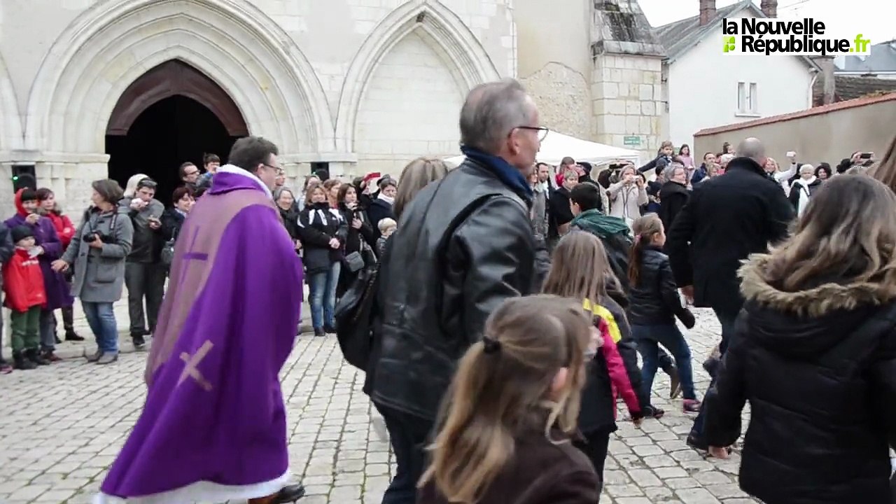 VIDEO (41) :  Romorantin lance le flash mob chrétien