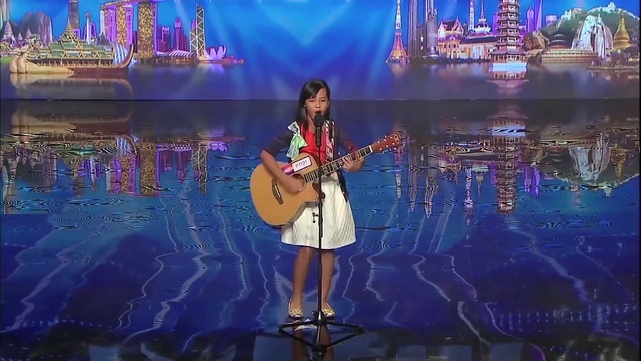 10 Year Olds Powerful Katy Perry Roar Cover | Got Talent Global