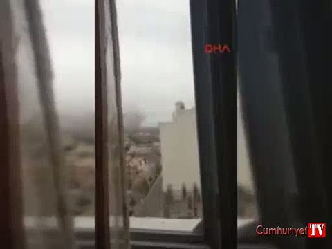 Mardin Dargeçit'te polis aracına roketli saldırı: 2 polis yaralı