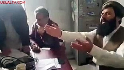 LBs KP Power: Dist. Nazim Peshawar Asim Malik raids on a BHU and suspended absent staff