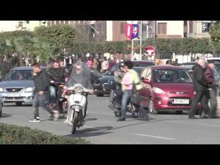 Report TV - Konfindustria- parlamentit:Të shtyhet heqja e taksave për biznesin e vogël