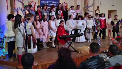 CRACIUN 2014 CLS 4 LICEUL PEDAGOGIC BUZAU PART 3