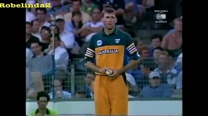 4 4 4 4 4 Abdul Razzaq vs Glenn McGrath 720p HD - 1999-00 Sydney