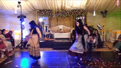 MEHNDI DANCE ON  SONG DHOL BAAJE ETC 2015