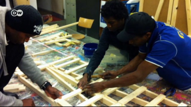 Refugiados contruyen muebles de diseño | Euromaxx