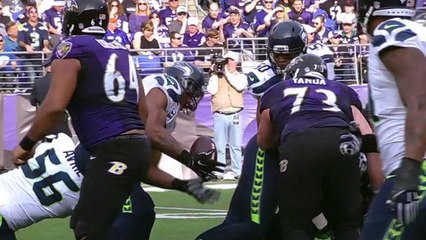 Seahawks Bobby Wagner recovers Javorius Allen's fumble